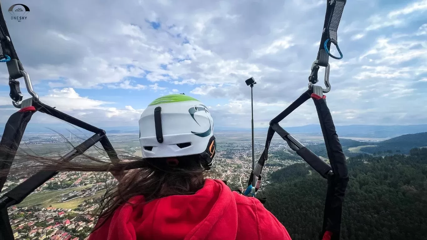 Zbor cu parapanta 20-30 de minute în Bunloc, Brașov