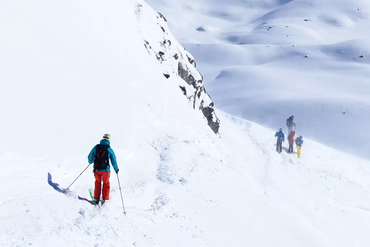Ski de tură de o zi în Poiana Brașov, Bucegi, Făgăraș sau Piatra Craiului