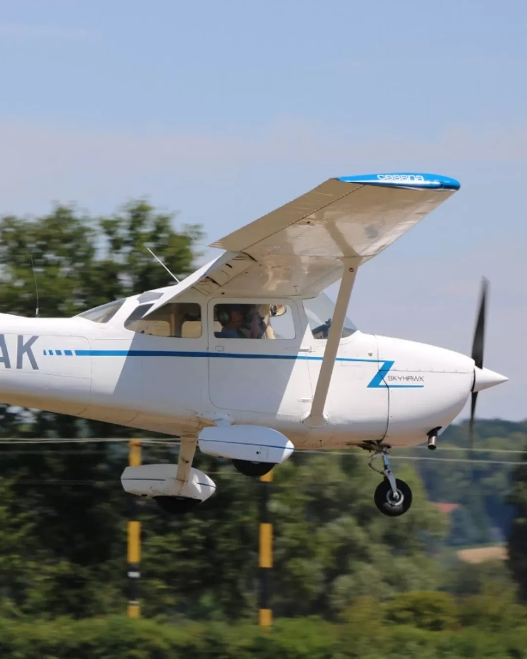 Zbor cu avionul peste Munții Ciucaș, Bucegi și Sinaia - 75 minute - 1-3 persoane