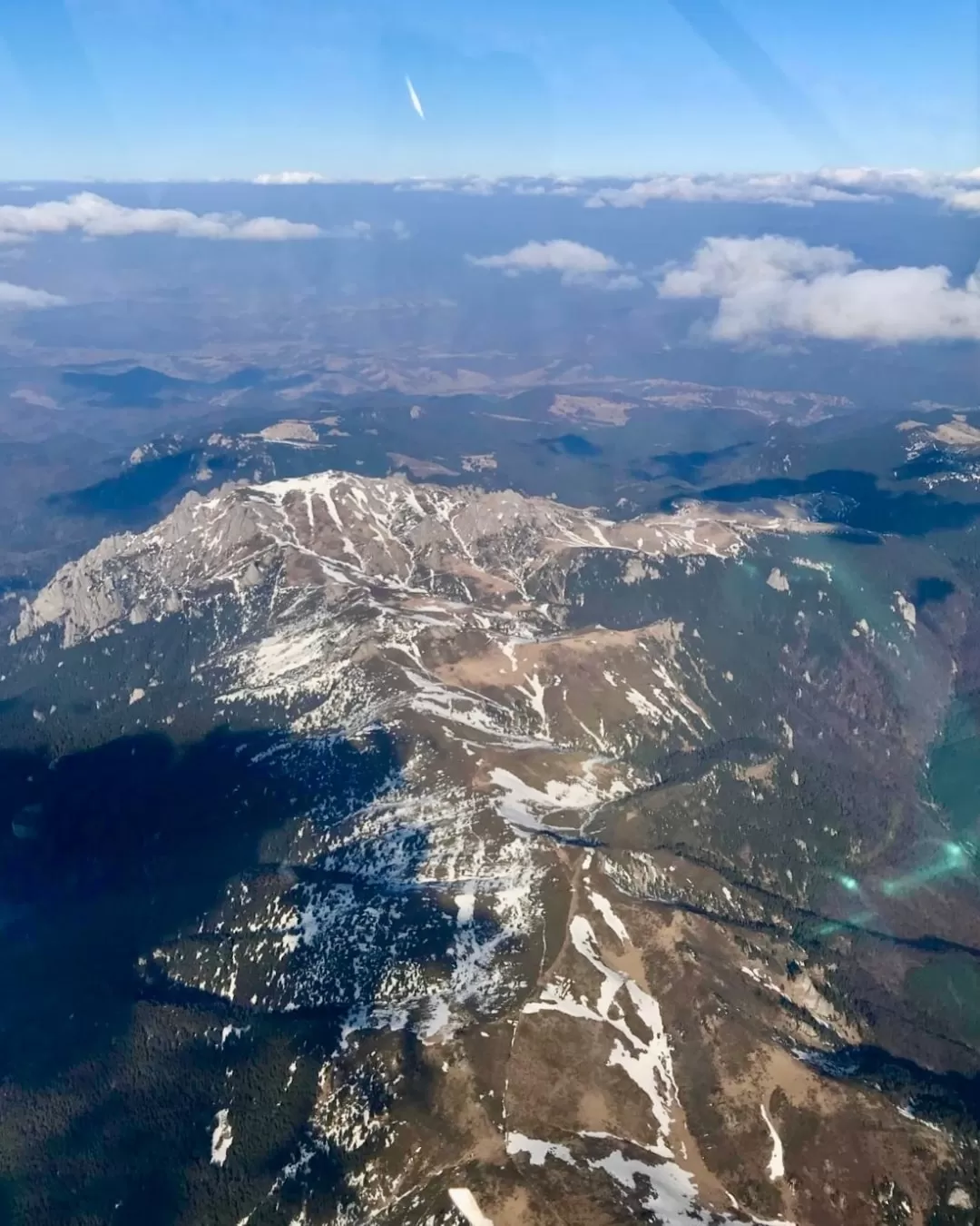 Zbor cu avionul peste Munții Ciucaș, Bucegi și Sinaia - 75 minute - 1-3 persoane