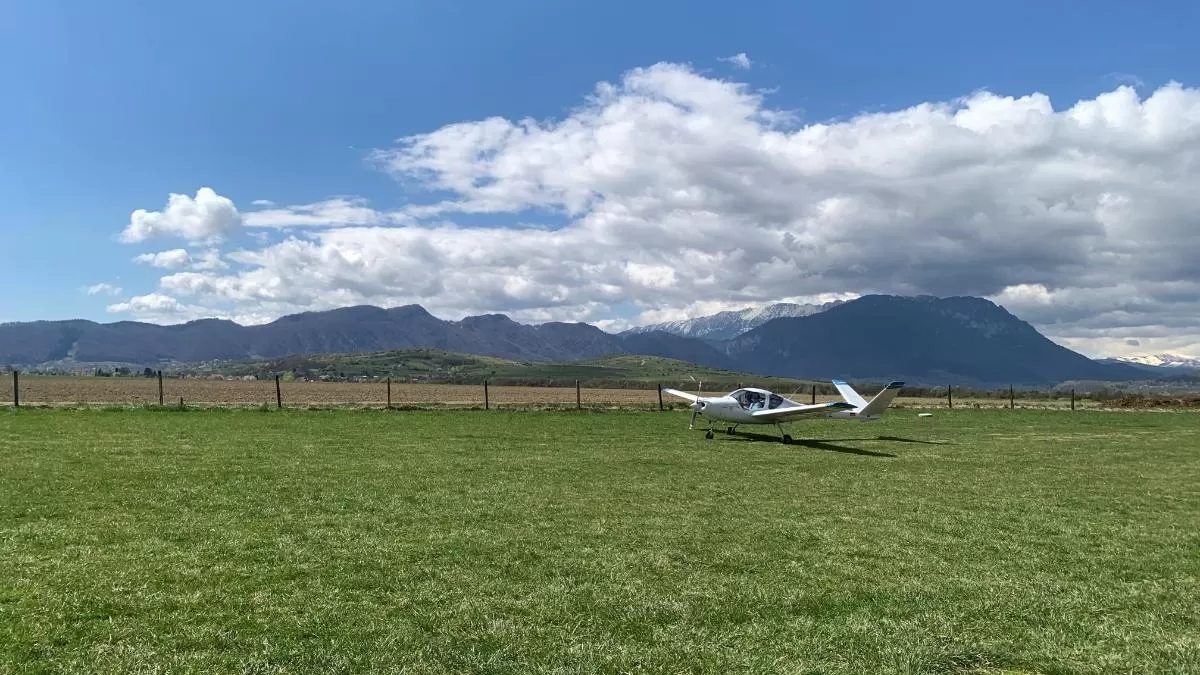 Zbor cu avionul peste Brașov, Tâmpa, Poiana Brașov și Râșnov - 30 minute