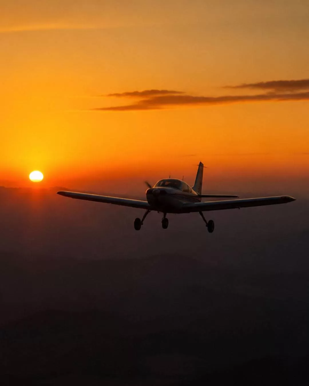 Zbor cu avionul peste Brașov la răsărit sau apus - 2-3 persoane