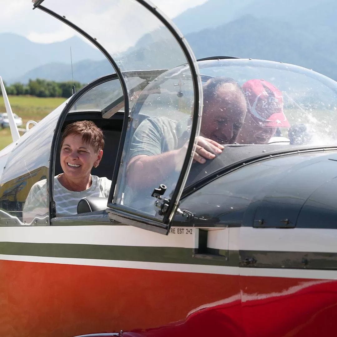 Zbor cu avionul peste Brașov, Poiana Brașov, Râșnov și Castelul Bran - 40 minute